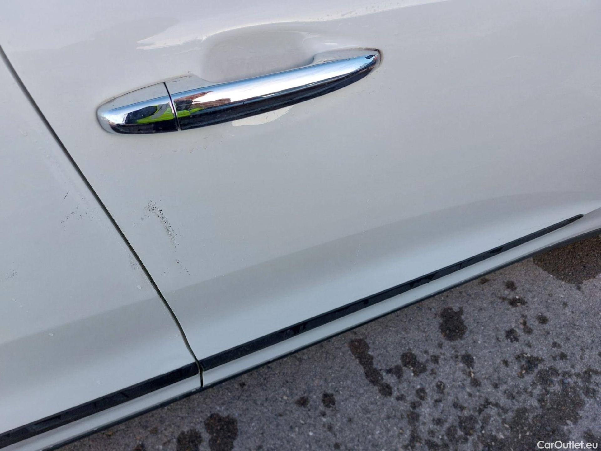  KIA  Niro KIA  / 2019 / 5P / crossover 1.6 GDi HEV 104kW (141CV) Drive #40