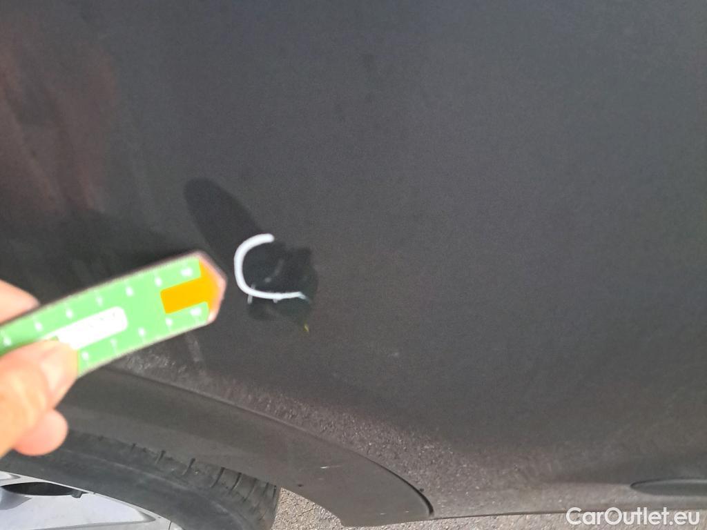  KIA  Niro KIA  / 2019 / 5P / crossover 1.6 GDi HEV 104kW (141CV) Emotion #8