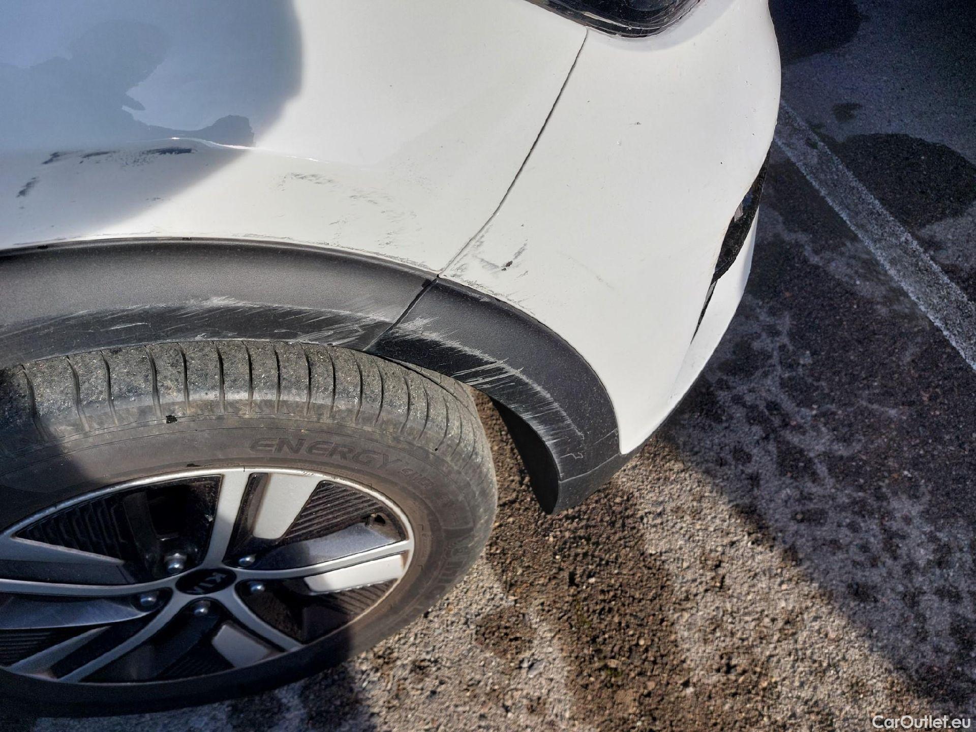  KIA  Niro KIA  / 2019 / 5P / crossover 1.6 GDi HEV 104kW (141CV) Drive #45