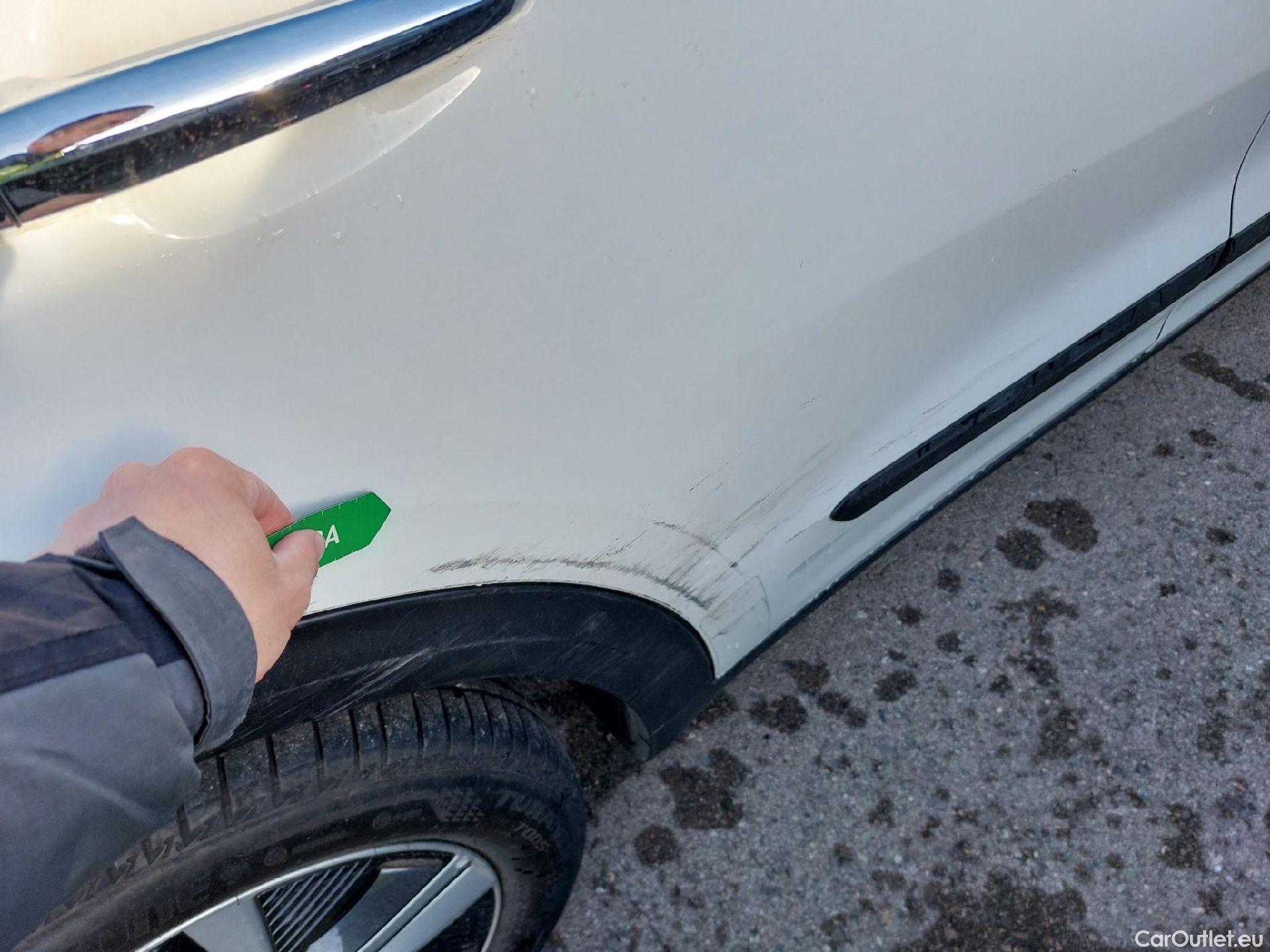  KIA  Niro KIA  / 2019 / 5P / crossover 1.6 GDi HEV 104kW (141CV) Drive #38