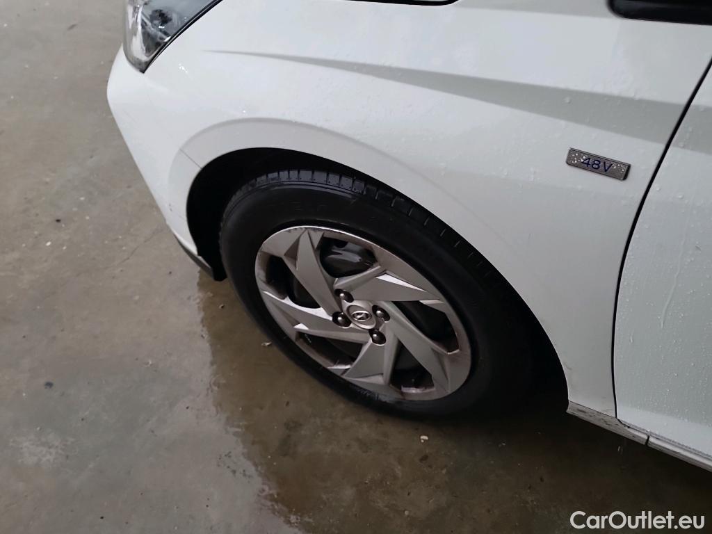  Hyundai  i20 HYUNDAI  / 2020 / 5P / berlina con portón 1.0 TGDI 74kW (100CV) 48V Essence #24