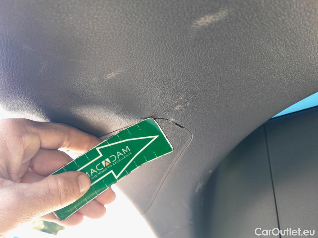  Hyundai   Ioniq HYUNDAI / 2019 / 5P / berlina con portón 1.6 GDI HEV Klass DCT #4