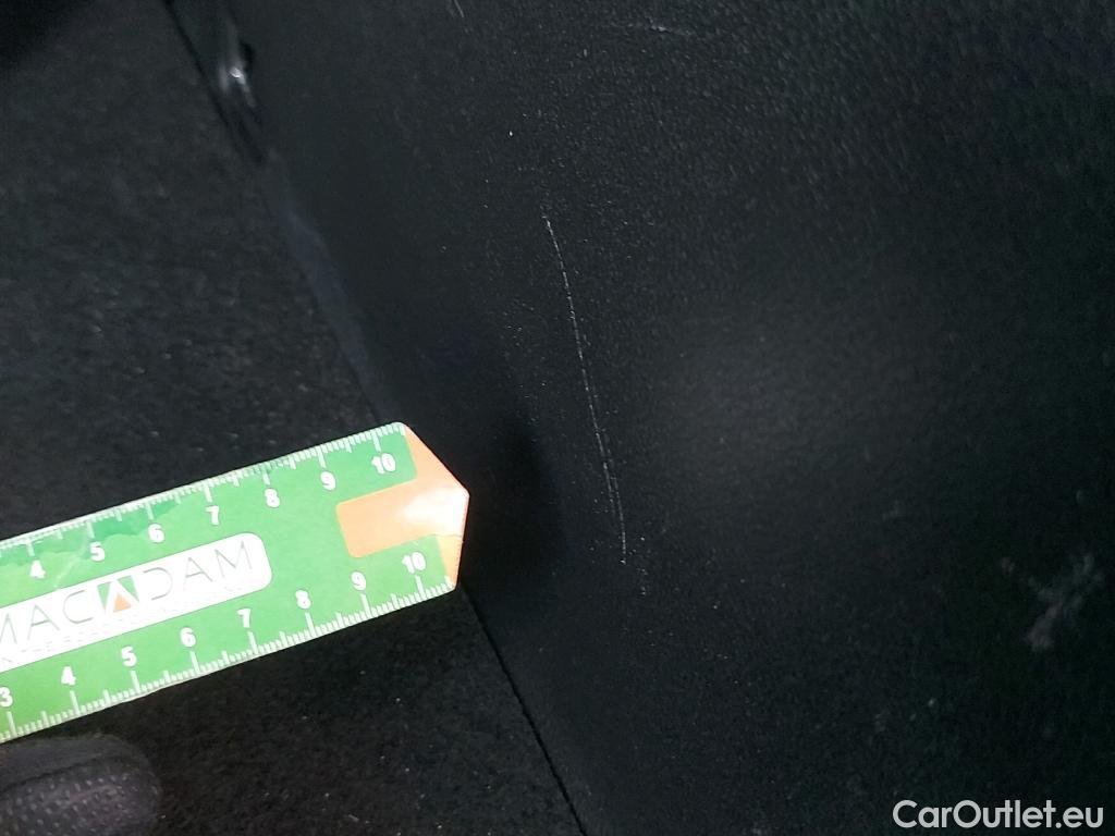  KIA  Niro KIA  / 2019 / 5P / crossover 1.6 GDi HEV 104kW (141CV) Drive #14