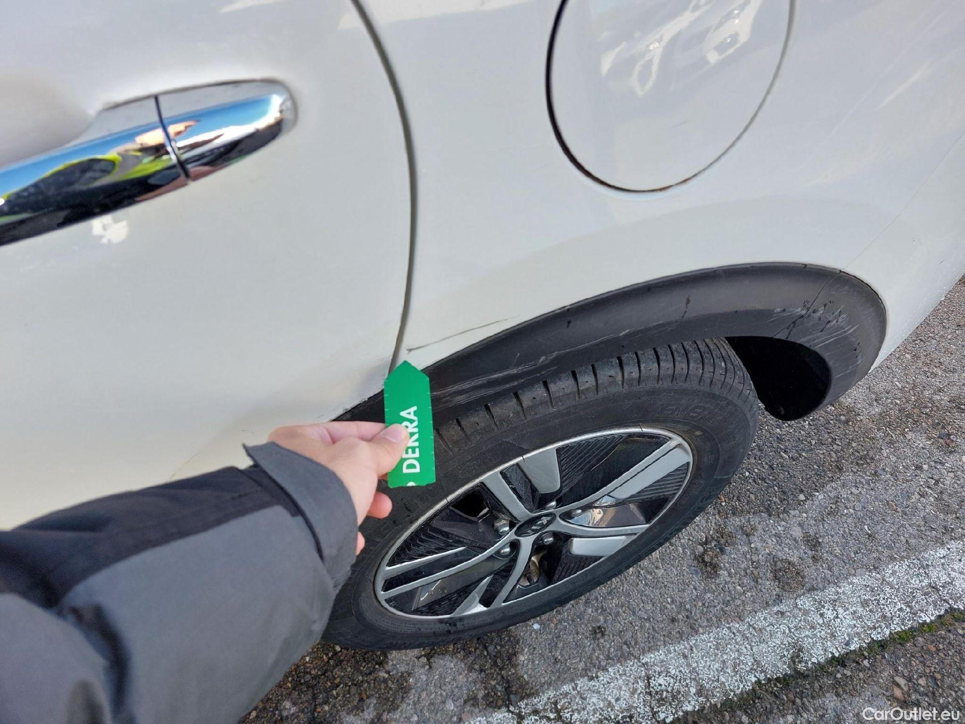  KIA  Niro KIA  / 2019 / 5P / crossover 1.6 GDi HEV 104kW (141CV) Drive #24