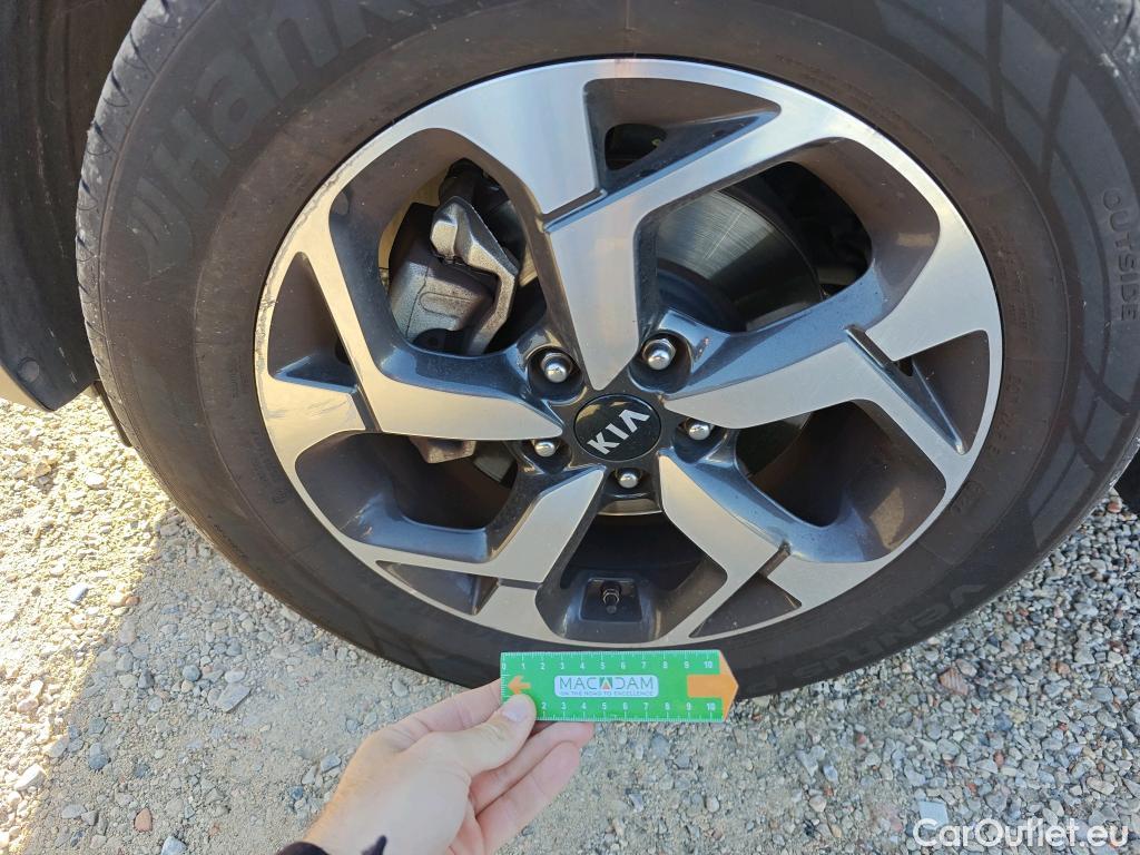  KIA  Sportage KIA  / 2018 / 5P / todoterreno 1.6 MHEV Drive 85kW (115CV) 4x2 #8