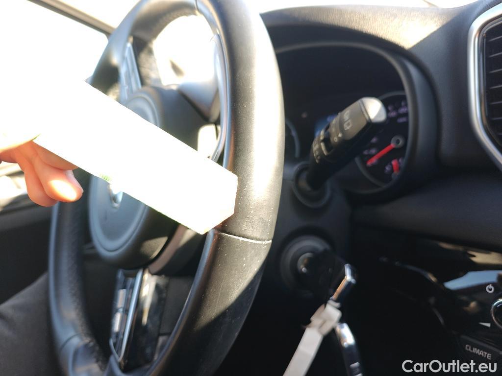  KIA  Sportage KIA  / 2018 / 5P / todoterreno 1.6 MHEV Drive 85kW (115CV) 4x2 #29