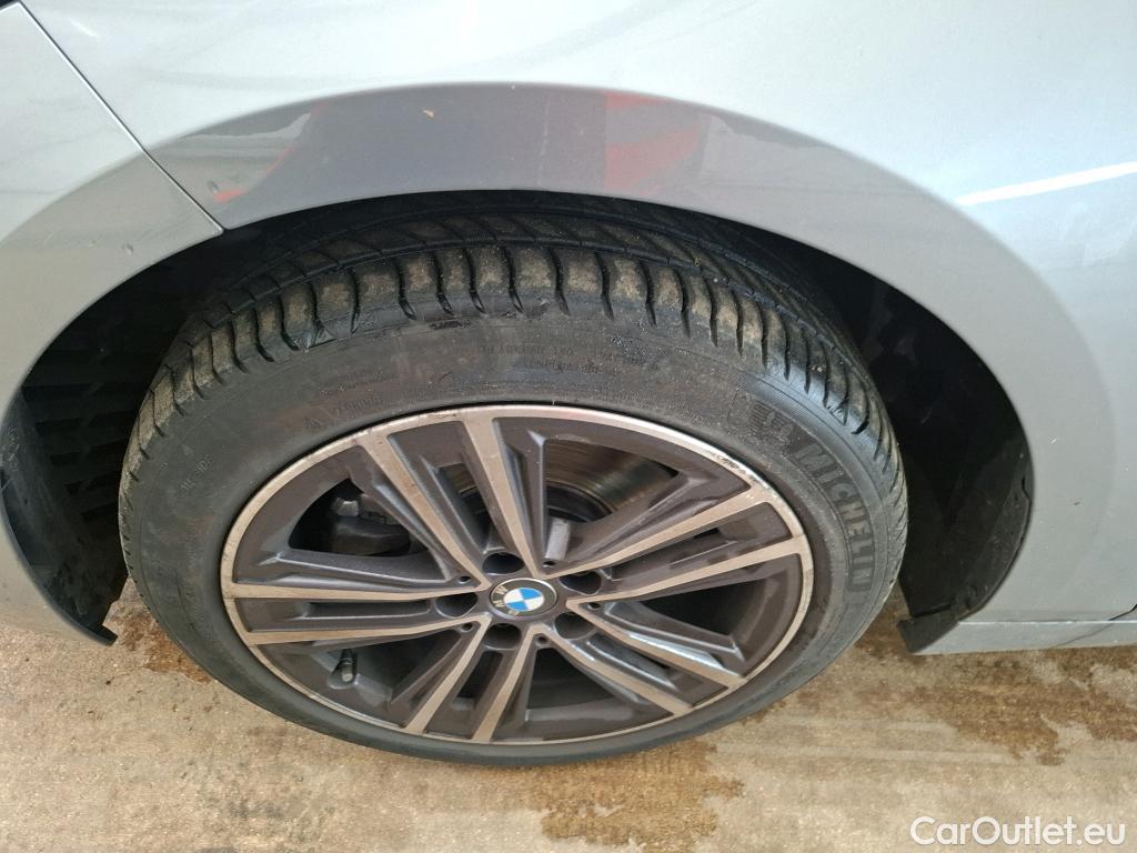  Bmw  Serie 1 BMW Série 1 / 2019 / 5P / Berline 116i DKG7 Business Design #16