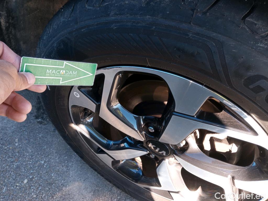  KIA  Sportage KIA  / 2018 / 5P / todoterreno 1.6 MHEV Drive Plus 100kW (136CV) 4x2 #8