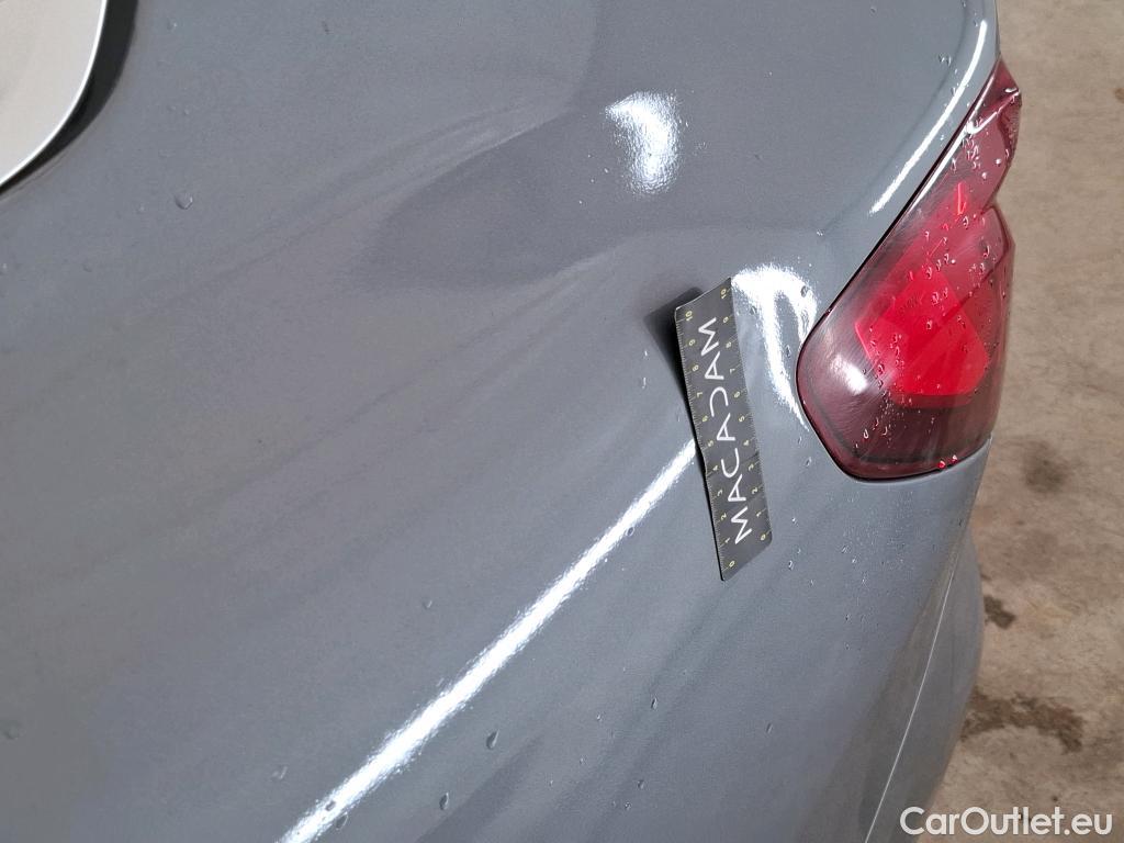  Bmw  Serie 1 BMW Série 1 / 2019 / 5P / Berline 116i DKG7 Business Design #9