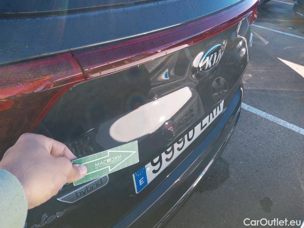  KIA  Sportage KIA  / 2018 / 5P / todoterreno 1.6 MHEV Drive Plus 100kW (136CV) 4x2 #40