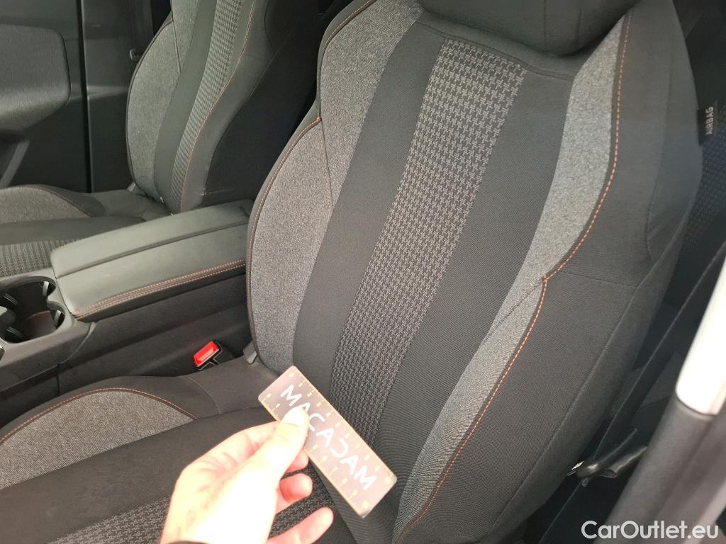  Peugeot  3008  Active Business 1.5 HDi 130CV BVA8 E6d #32