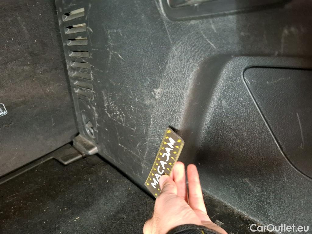  Peugeot  3008  Active Business 1.5 HDi 130CV BVA8 E6d #21