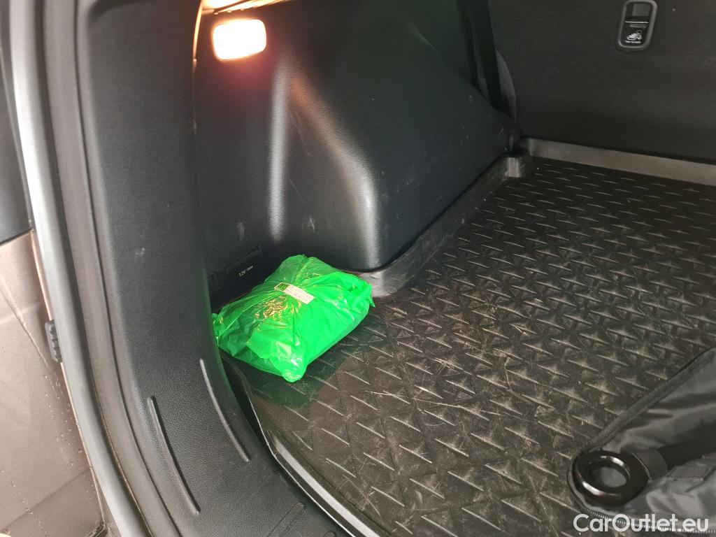  Hyundai  Tucson  Business Hybrid 2WD 1.6 T-GDI 230CV BVA6 E6d #25