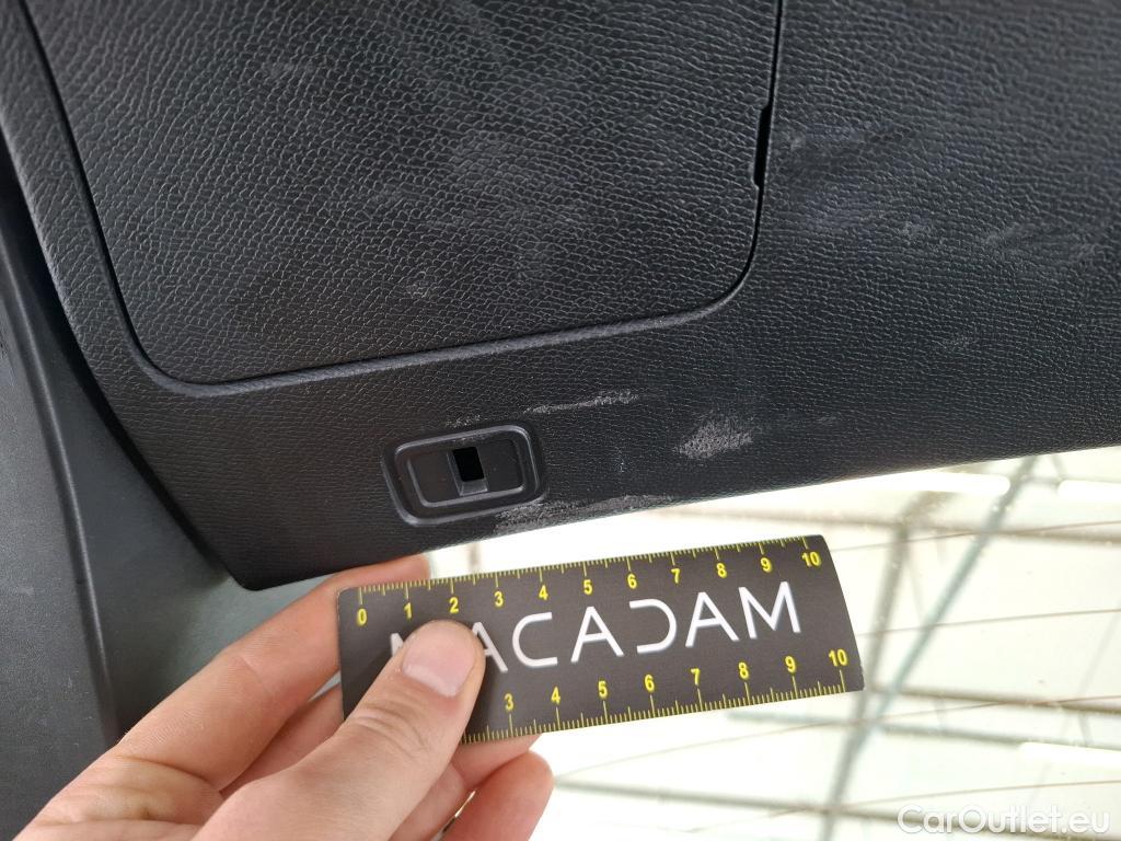  Peugeot  3008  Active Pack 1.5 HDi 130CV BVA8 E6d #13