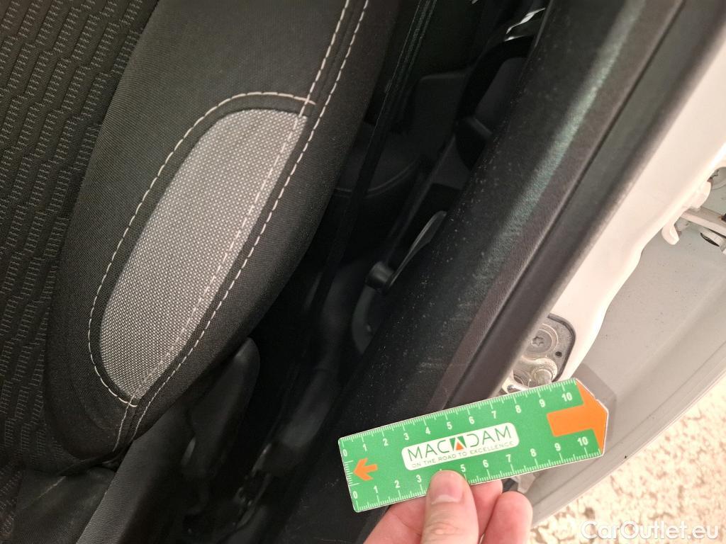  Peugeot  208  Active Business 1.6 HDi 75CV BVM5 E6 #17