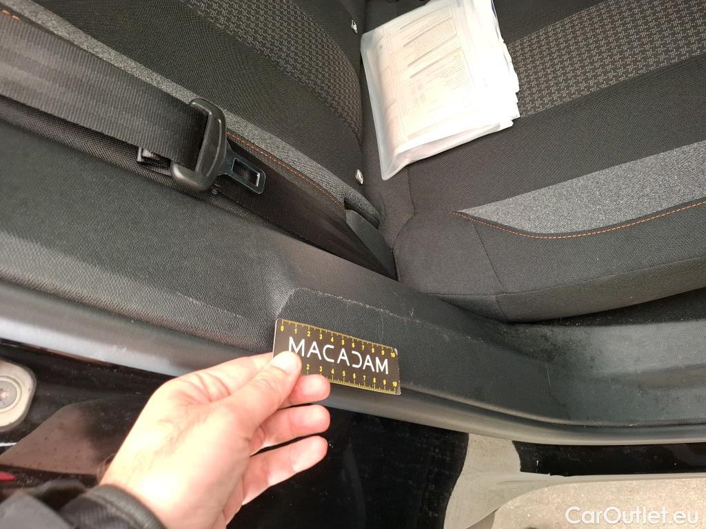  Peugeot  3008  Active Business 1.5 HDi 130CV BVA8 E6d #10