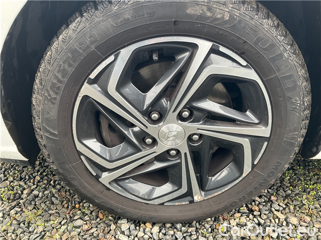  Hyundai  i30  kom.1.5i Family Comfort 5d #16