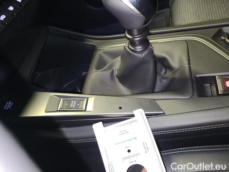  Peugeot  308   (P5) (2021)  1.5BHDi 130 Allure 5d #9