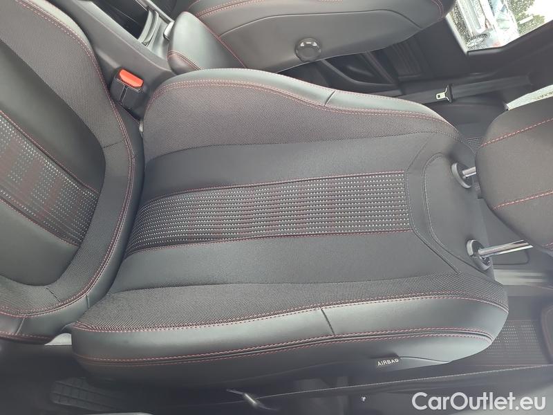  Peugeot  308  II (2013)  SW GT 1.5 BHDi 130 Aut 5d #4