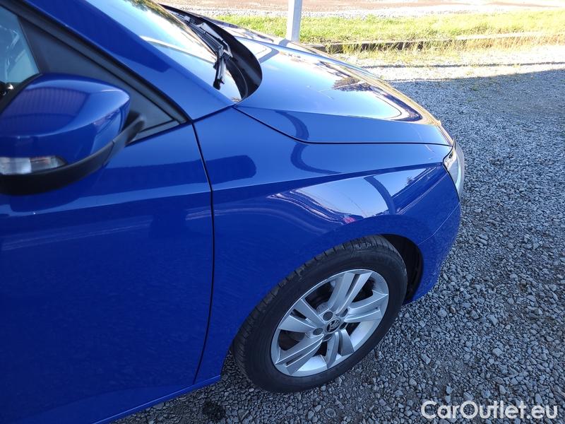  Skoda  Fabia  Combi (2015)  Com.1.0TSI 70 Ambition #27