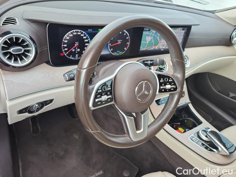  Mercedes  E-Klasse  Coupe (BM  238)(12.2016->) E coupe 200 Avantgarde 4M AT #14