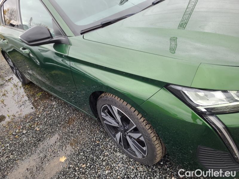  Peugeot  308   (P5) (2021)  1.5BHDi 130 Allure 5d #21