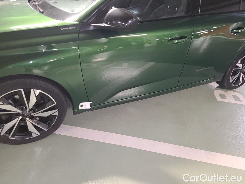  Peugeot  308   (P5) (2021)  1.5BHDi 130 Allure 5d #3