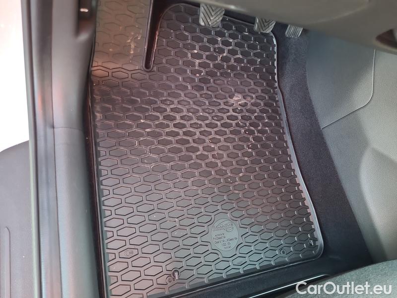  Hyundai  i30  (PD)(01.2017  ->)  kom.1.5T-GDI Family Smart #2