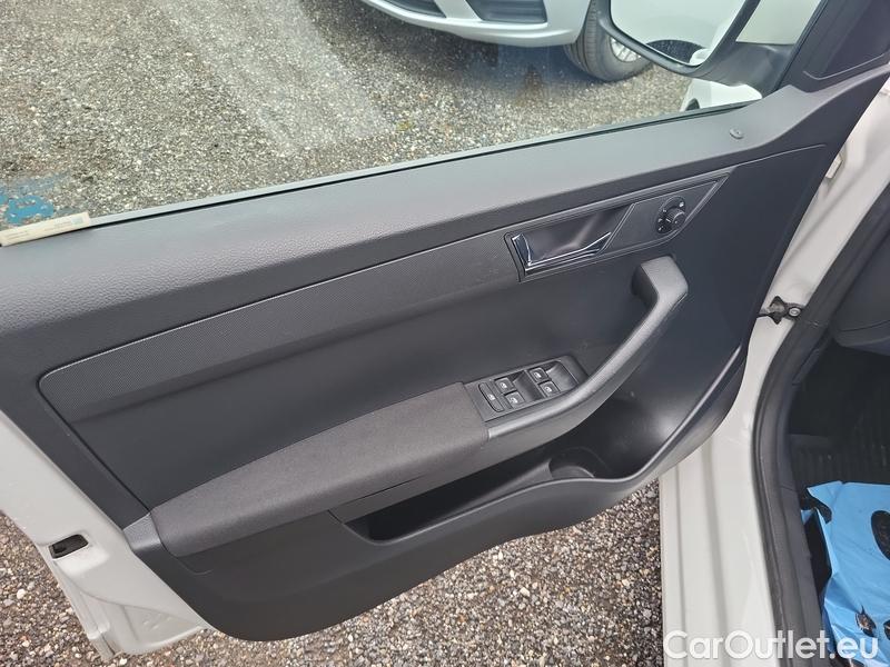  Skoda  Fabia  Combi (2015)  Com 1.0TSI 81 Style #12