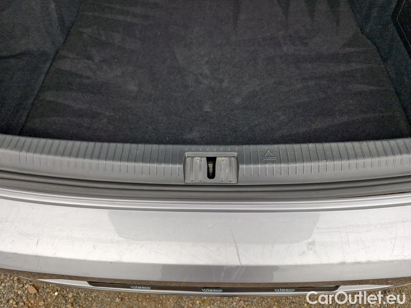  Volkswagen  Arteon  Shooting Brake  (3H9)(2020) Art.SB 2.0TSI 140 Elegance AT #24