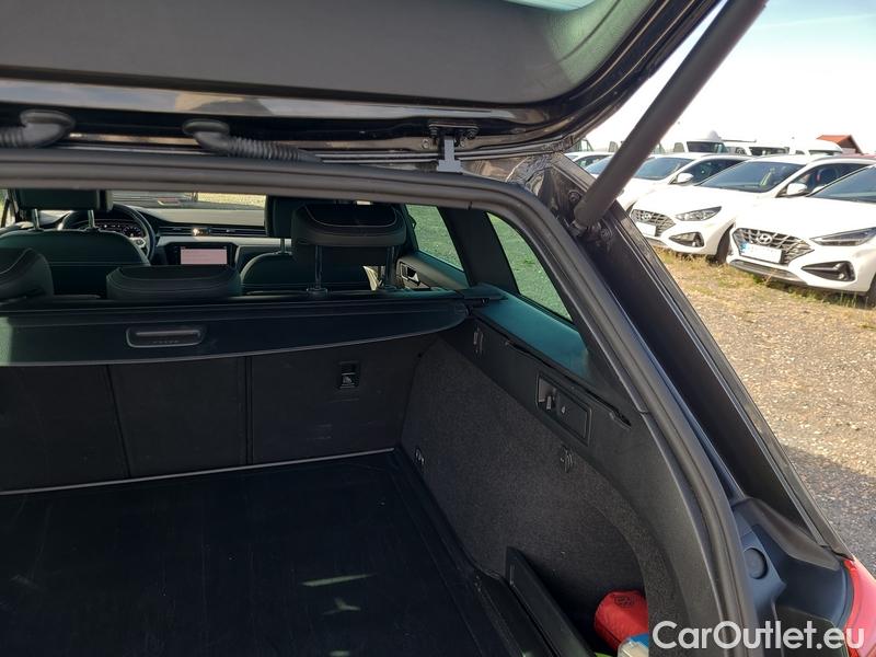  Volkswagen  Passat  Variant (CB5) (2019) Pas.Var.2.0TDI 147 Elegan.AT #17
