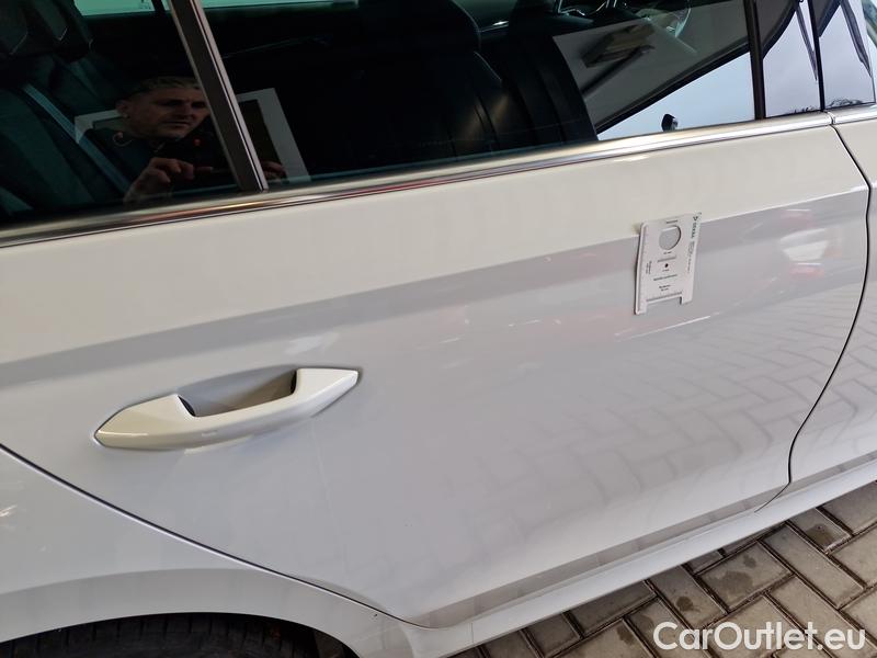  Skoda  Octavia  Combi (NX3)(2020) Oct.Combi 1.5TSI 110 Style Aut #15