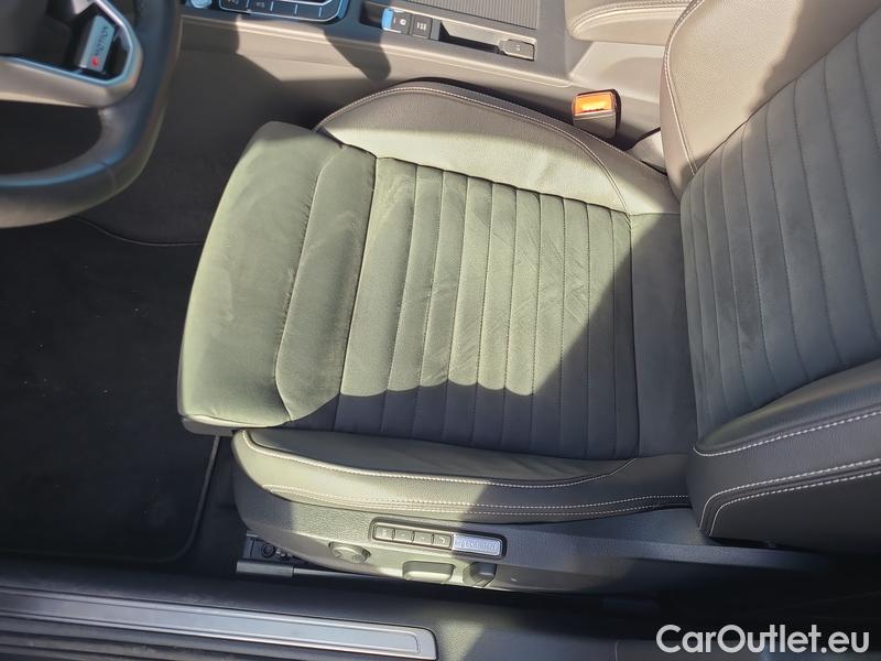  Volkswagen  Passat  Variant (CB5) (2019) Pas.Var.2.0TDI 147 Elegan.AT #9