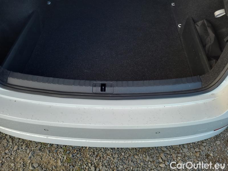  Skoda  Octavia  Lim. (NX3)(2020)  2.0TDI 85 Ambition 5d #4