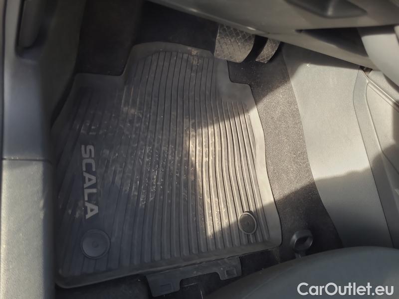  Skoda  Scala  (NW) (2019)  1.0 TSI 81 Ambition AT #4