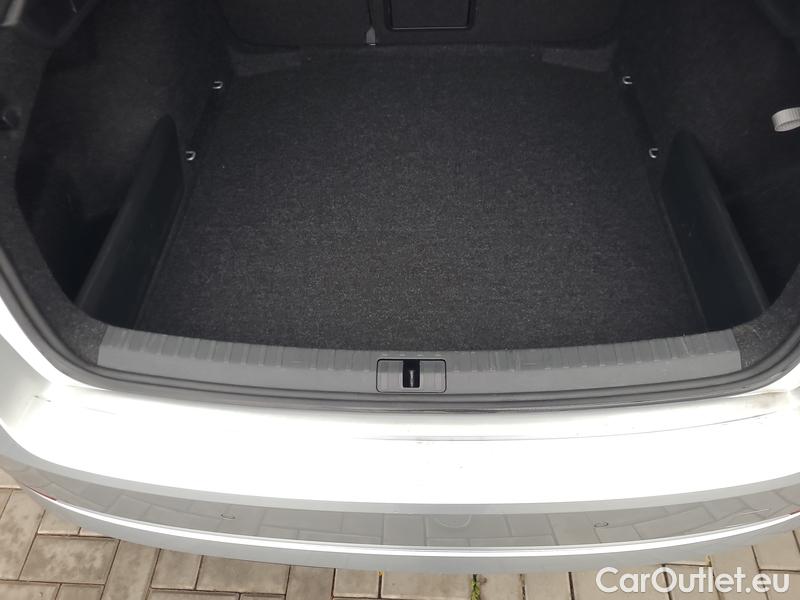  Skoda  Octavia  Lim. (NX3)(2020)  2.0TDI 85 Ambition 5d #13