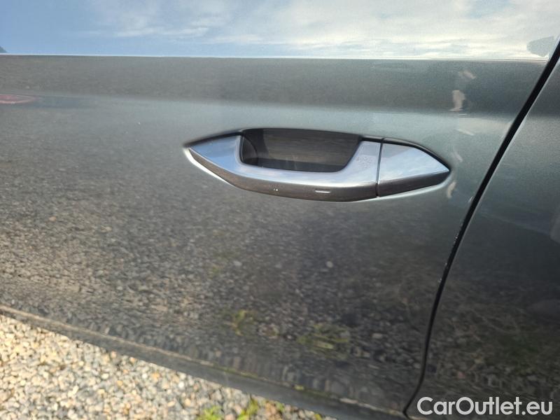  Skoda  Octavia  Combi (NX3)(2020) Oct.Combi 2.0TDI 110 Style AT #4