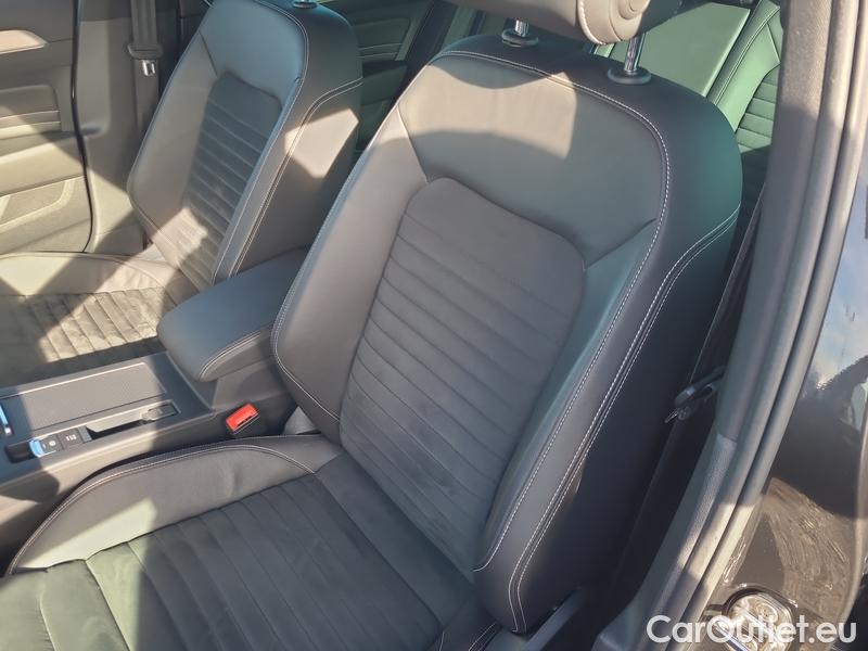  Volkswagen  Passat  Variant (CB5) (2019) Pas.Var.2.0TDI 147 Elegan.AT #10