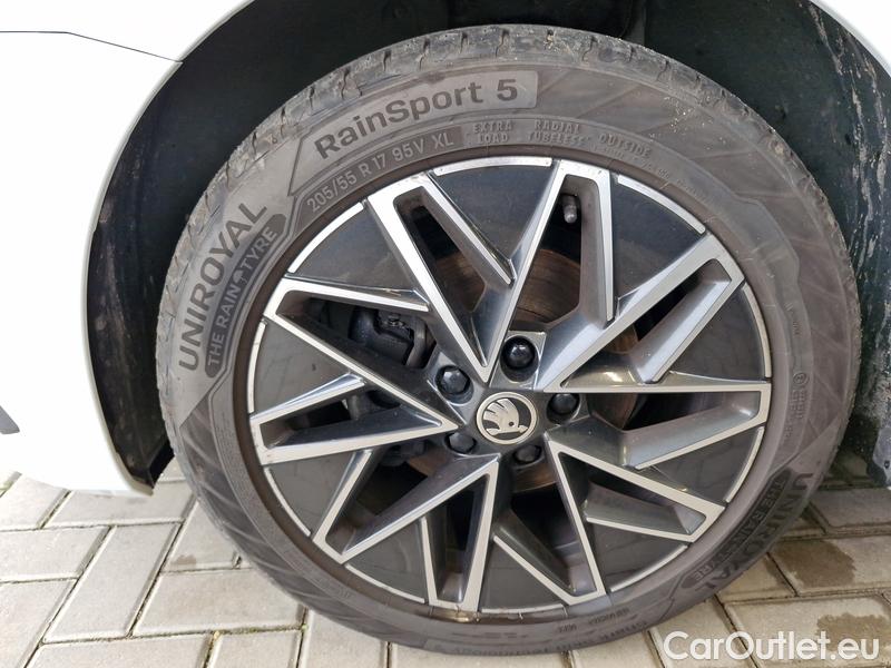  Skoda  Octavia  Combi (NX3)(2020) Oct.Combi 1.5TSI 110 Style Aut #3