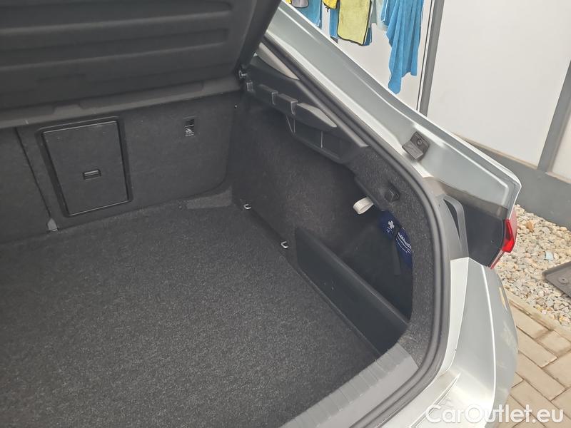  Skoda  Octavia  Lim. (NX3)(2020)  2.0TDI 85 Ambition 5d #14