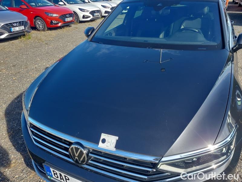  Volkswagen  Passat  Variant (CB5) (2019) Pas.Var.2.0TDI 147 Elegan.AT #22