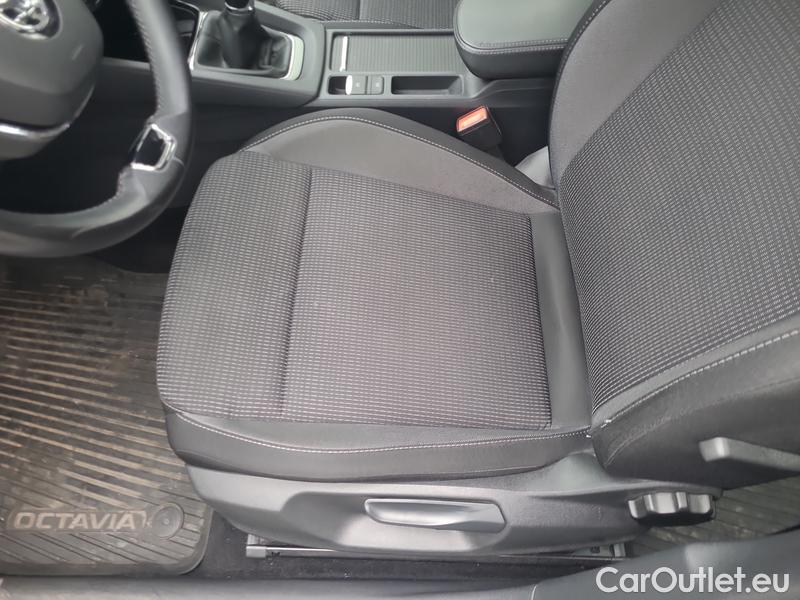 Skoda  Octavia  Lim. (NX3)(2020)  2.0TDI 85 Ambition 5d #5