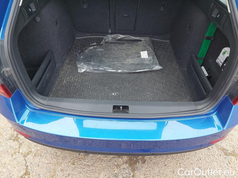  Skoda  Octavia  Combi (NX3)(2020)  Com TDI 110 Style #8