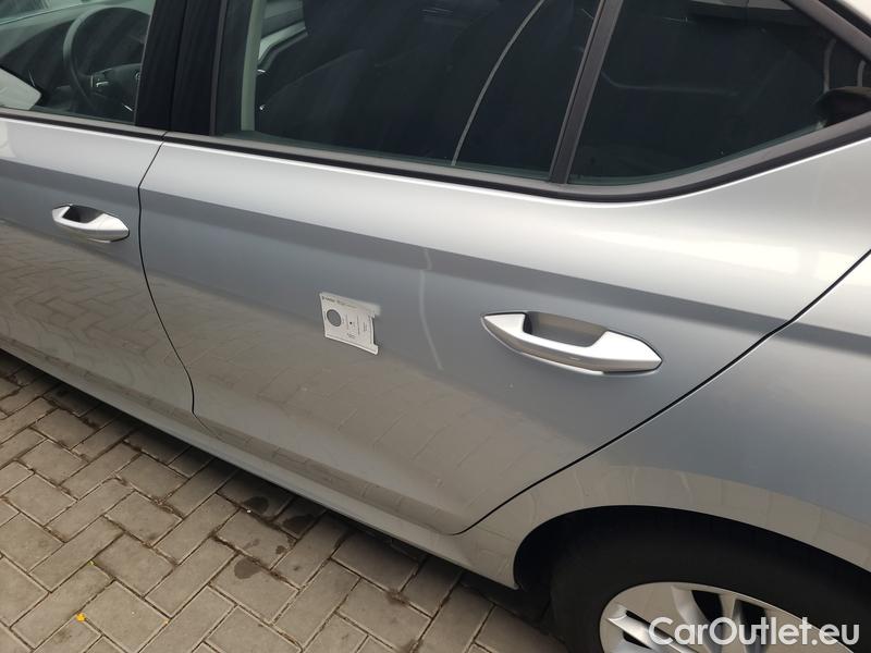  Skoda  Octavia  Lim. (NX3)(2020)  2.0TDI 85 Ambition 5d #9