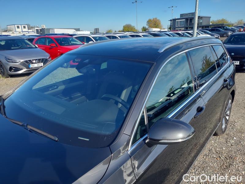  Volkswagen  Passat  Variant (CB5) (2019) Pas.Var.2.0TDI 147 Elegan.AT #21