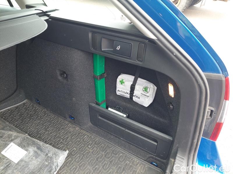  Skoda  Octavia  Combi (NX3)(2020)  Com TDI 110 Style #19