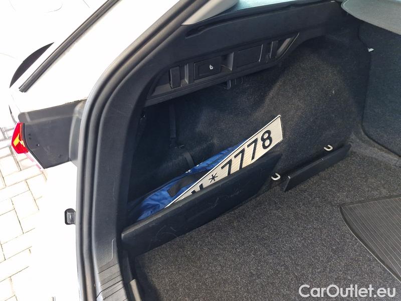  Skoda  Octavia  Combi (NX3)(2020) Oct.Combi 1.5TSI 110 Style Aut #14