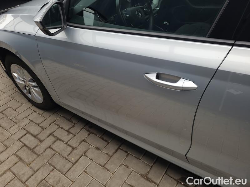  Skoda  Octavia  Lim. (NX3)(2020)  2.0TDI 85 Ambition 5d #3