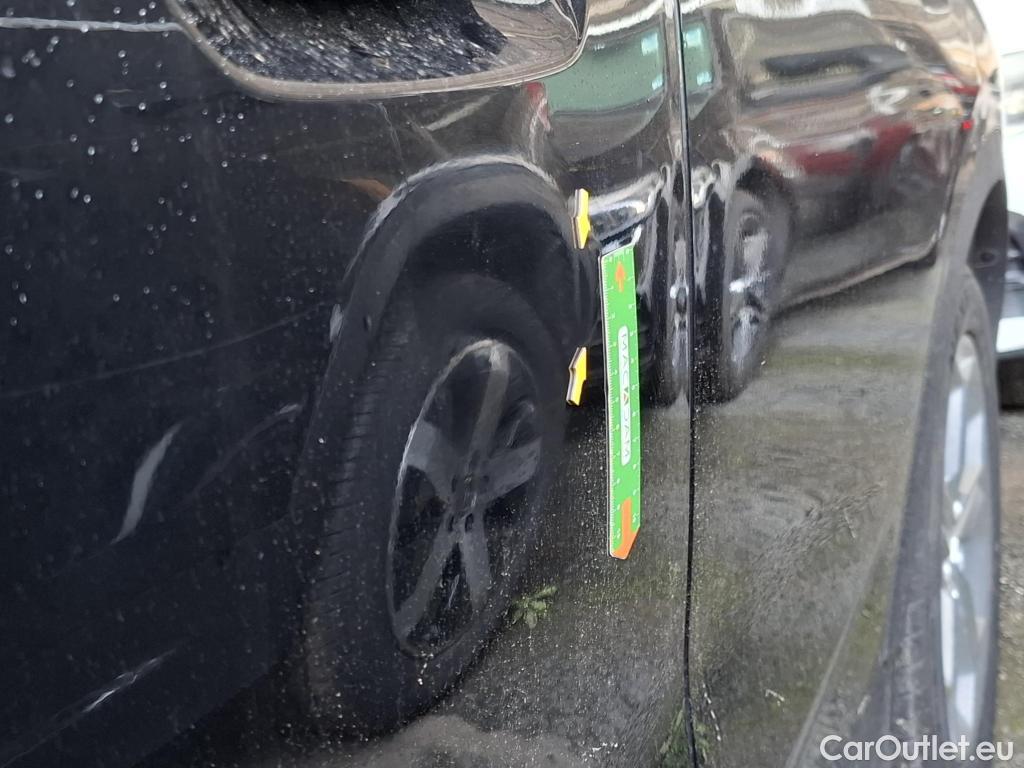  Bmw  iX 1 BMW iX1 / 2022 / 5P / SUV xDrive30 Business Design #1