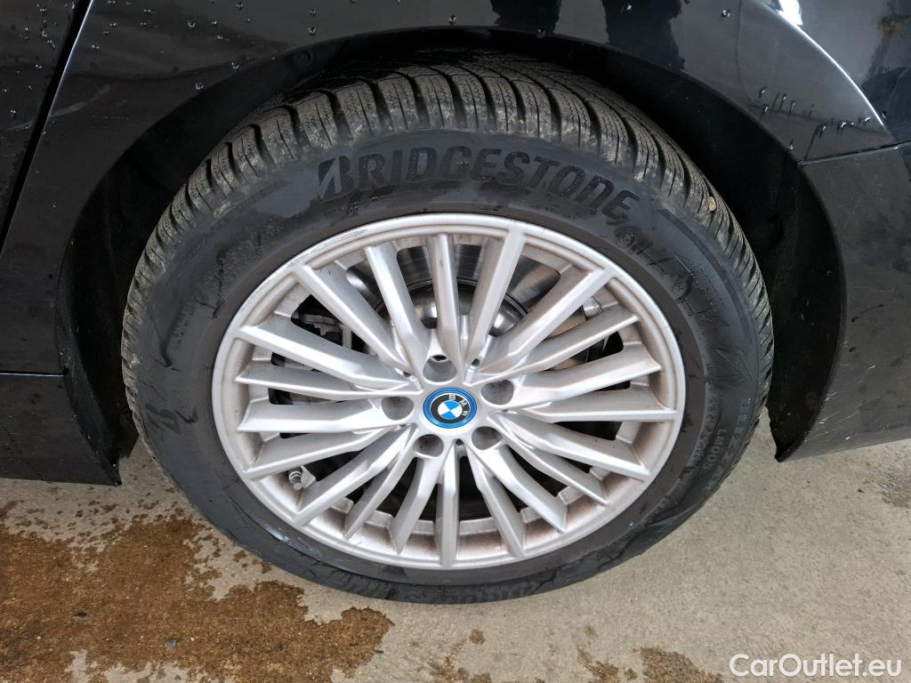  Bmw  Serie 3 BMW Série 3 Touring / 2019 / 5P / Break 320e 204ch Luxury BVA8 Hybride #16